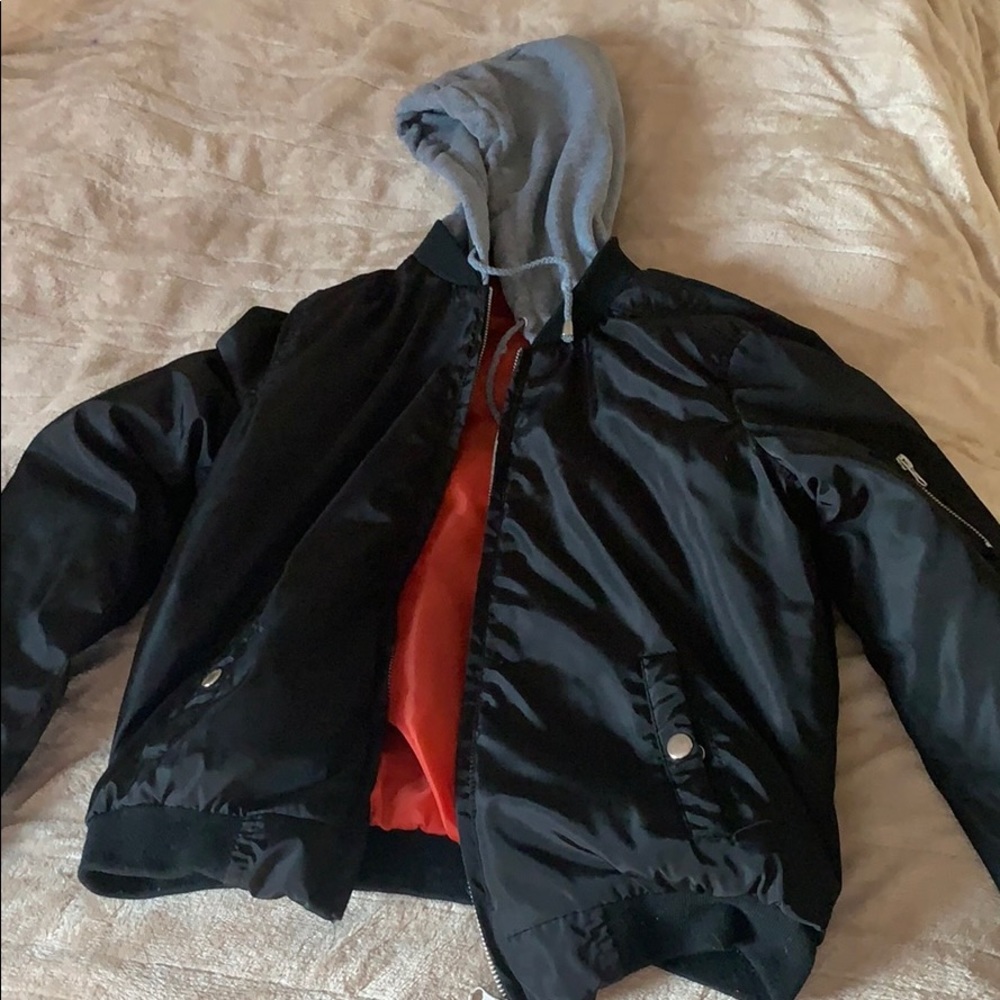 Women’s zip up jacket
